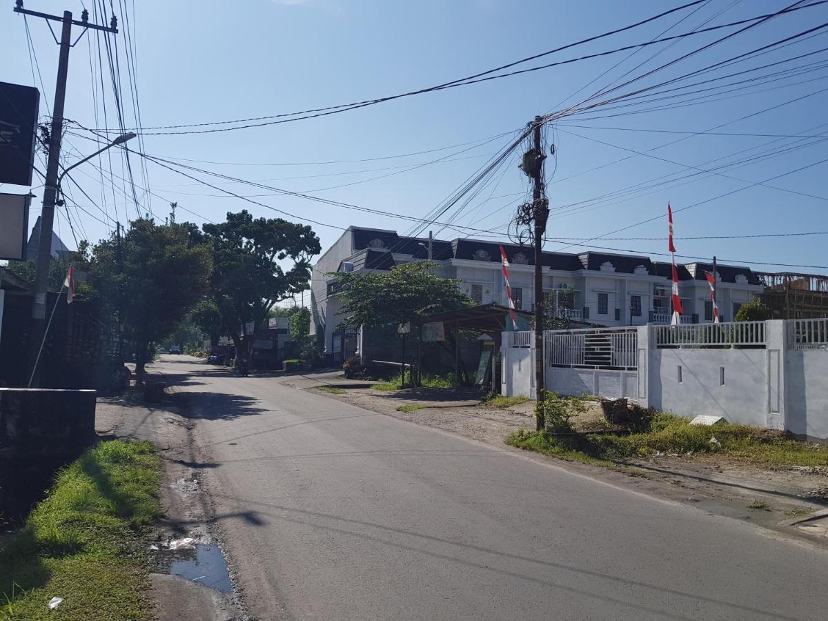 Oyo 93162 Cempaka Syariah Hotel Medan Ngoại thất bức ảnh