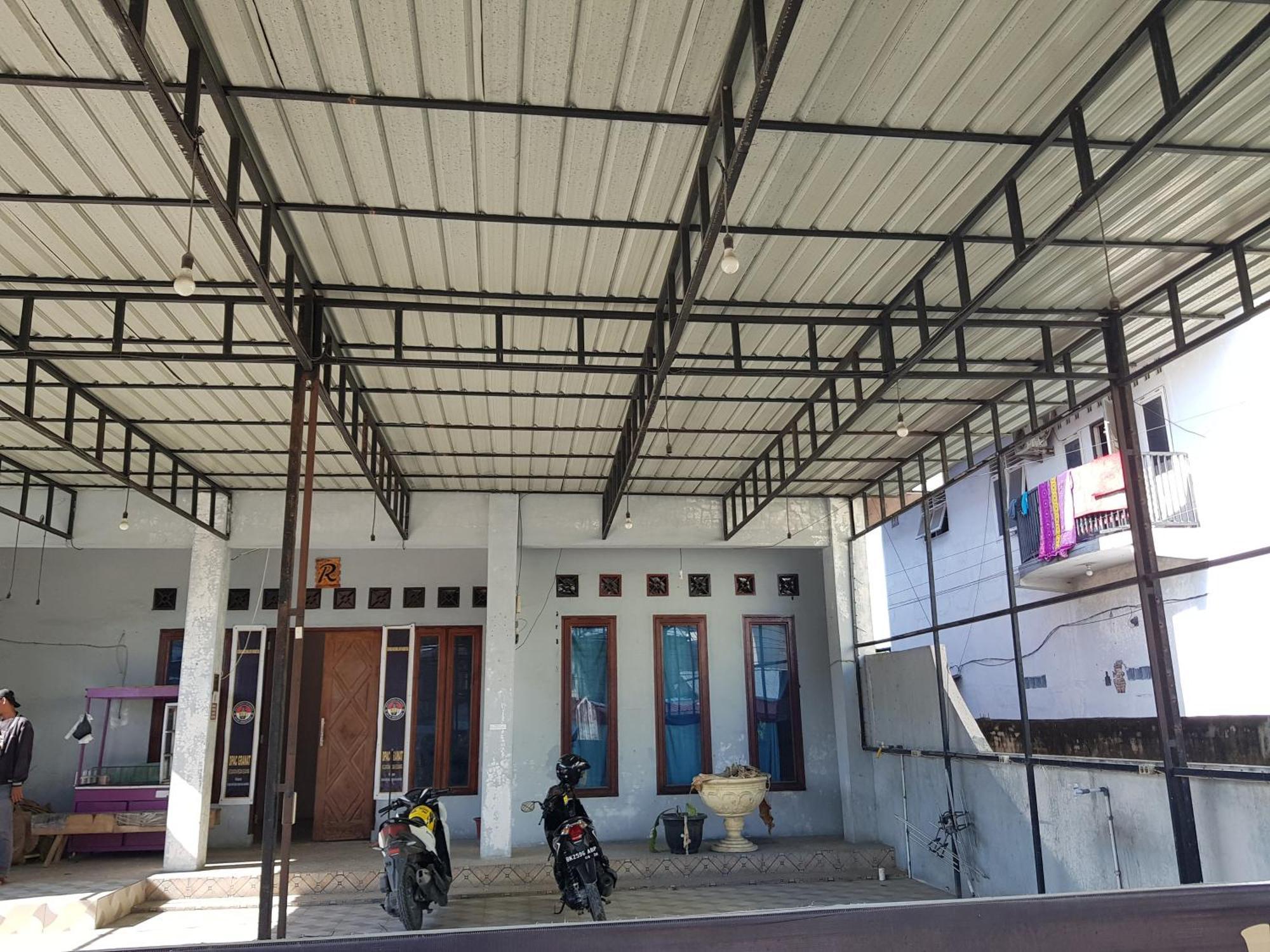 Oyo 93162 Cempaka Syariah Hotel Medan Ngoại thất bức ảnh